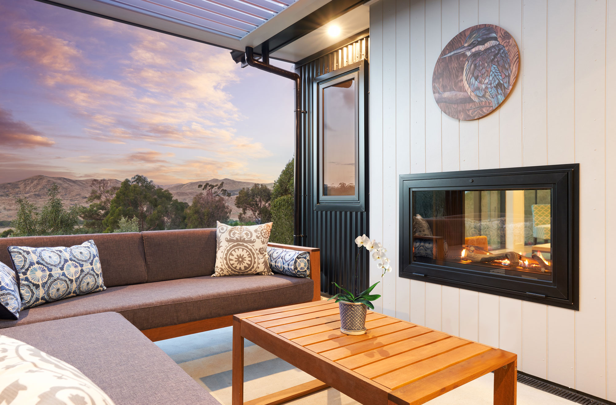 Rinnai Linear Indoor-Outdoor Gas Fire
